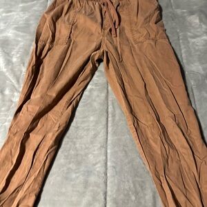 Woman’s Brown Casual Pants